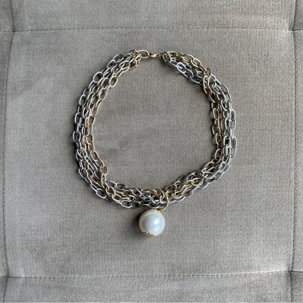 Elegant Gold and Silver Chain Necklace with Pearl Pendant